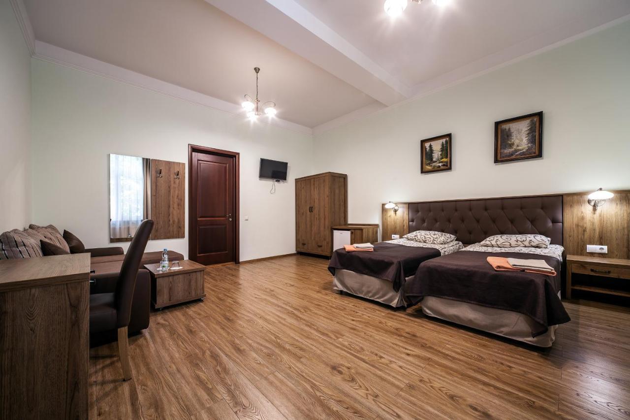 Kryva Lypa Hotel 2*